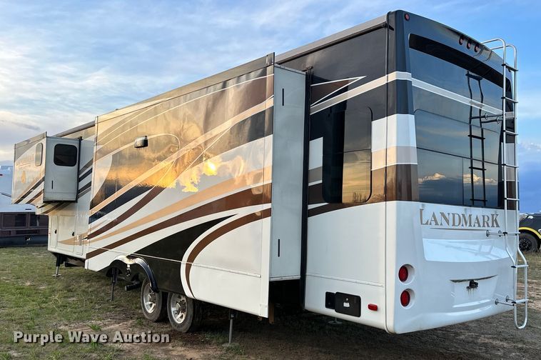 image for item OM9327 2015 Heartland  Ashland Landmark camper