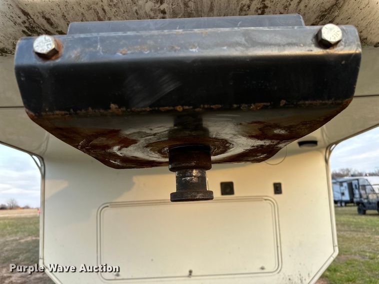 image for item OM9327 2015 Heartland  Ashland Landmark camper