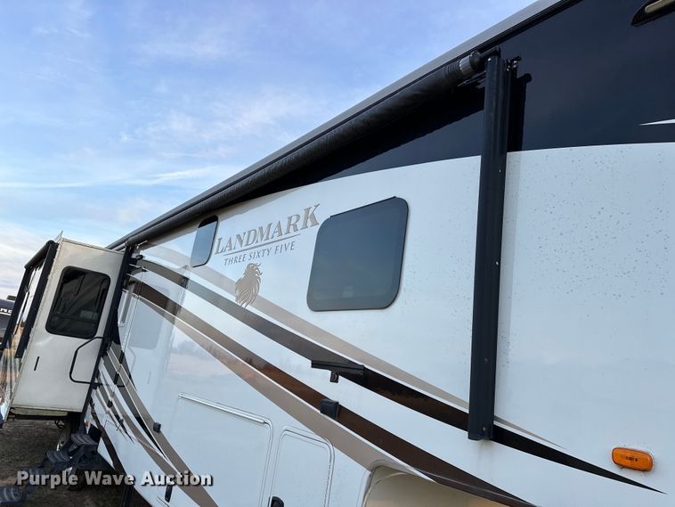 image for item OM9327 2015 Heartland  Ashland Landmark camper