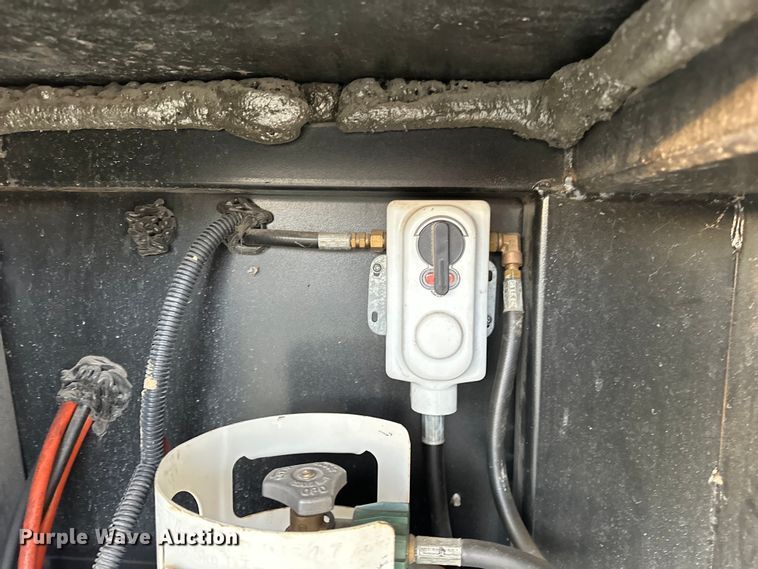 image for item OM9327 2015 Heartland  Ashland Landmark camper