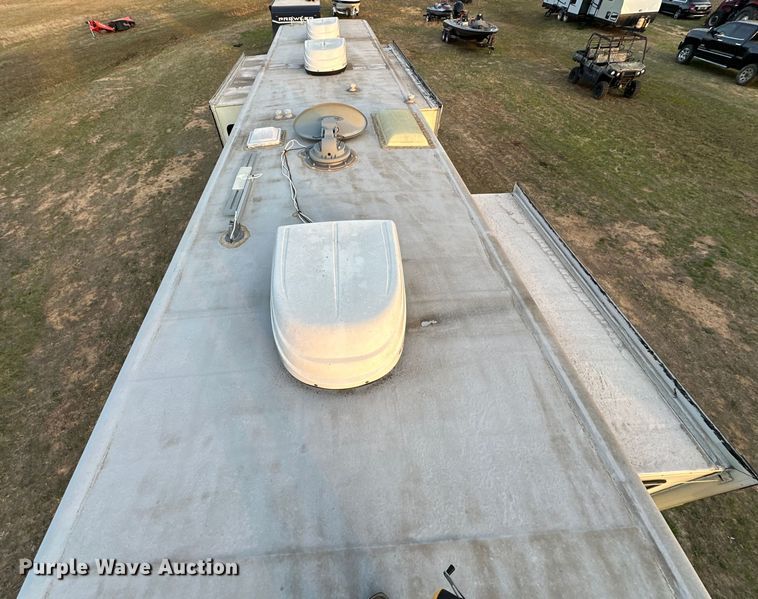 image for item OM9327 2015 Heartland  Ashland Landmark camper