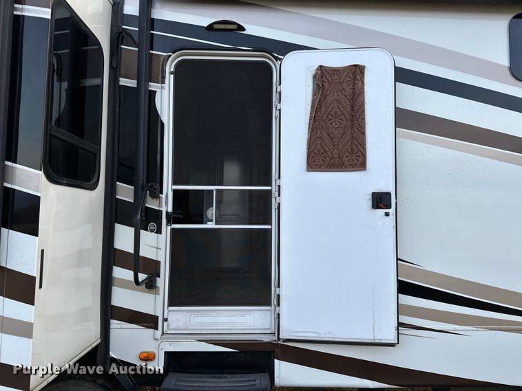 image for item OM9327 2015 Heartland  Ashland Landmark camper