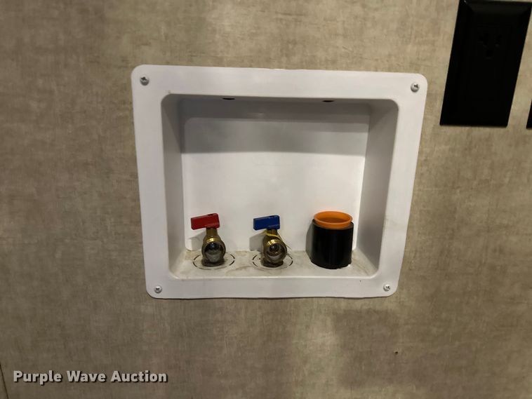 image for item OM9327 2015 Heartland  Ashland Landmark camper