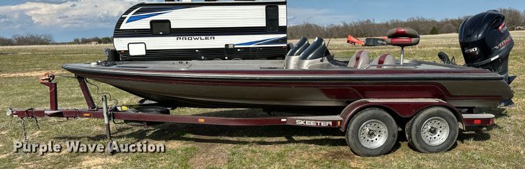 image for item OM9328 2004 Skeeter ZX250 boat