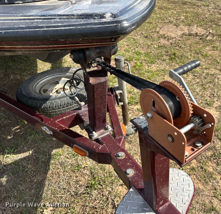 image for item OM9328 2004 Skeeter ZX250 boat