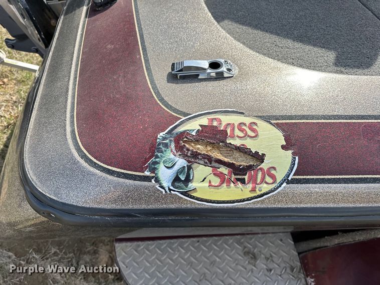 image for item OM9328 2004 Skeeter ZX250 boat