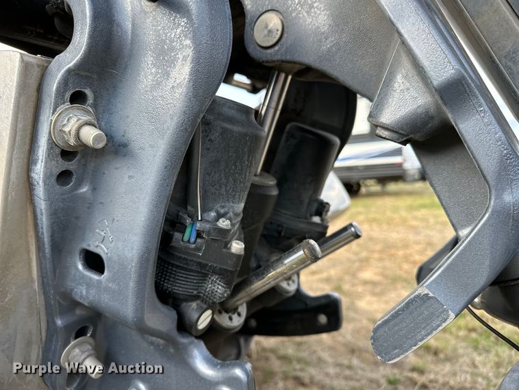 image for item OM9328 2004 Skeeter ZX250 boat