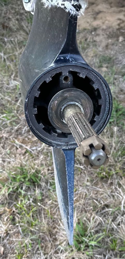 image for item OM9328 2004 Skeeter ZX250 boat