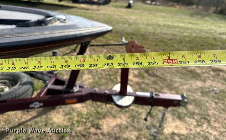 image for item OM9328 2004 Skeeter ZX250 boat