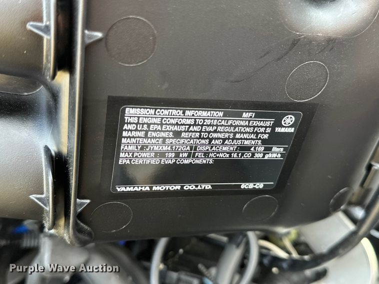 image for item OM9328 2004 Skeeter ZX250 boat