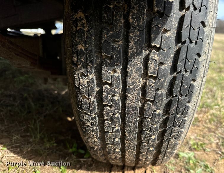 image for item OM9328 2004 Skeeter ZX250 boat