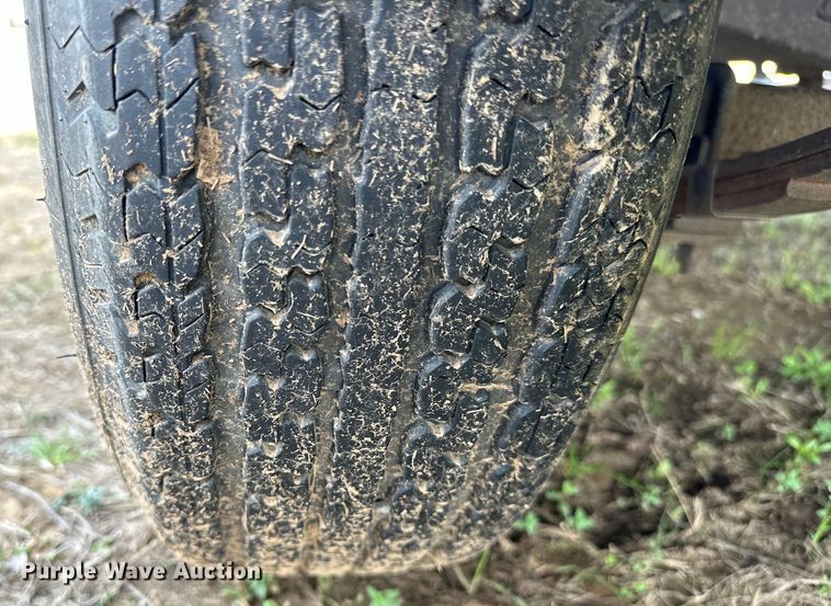 image for item OM9328 2004 Skeeter ZX250 boat