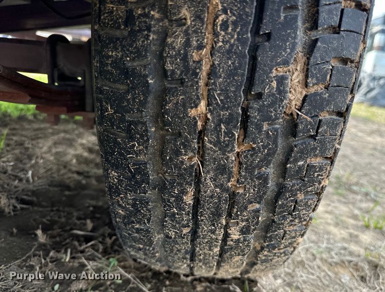 image for item OM9328 2004 Skeeter ZX250 boat