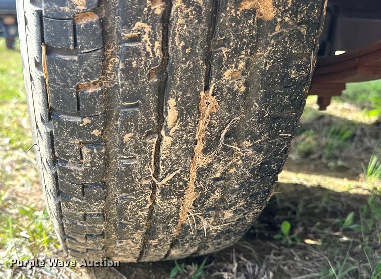 image for item OM9328 2004 Skeeter ZX250 boat