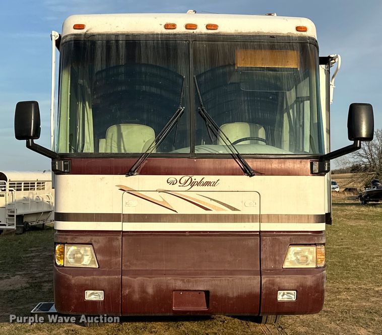 image for item OM9330 2000 Monaco  Diplomat Roadmaster R-2900 RV