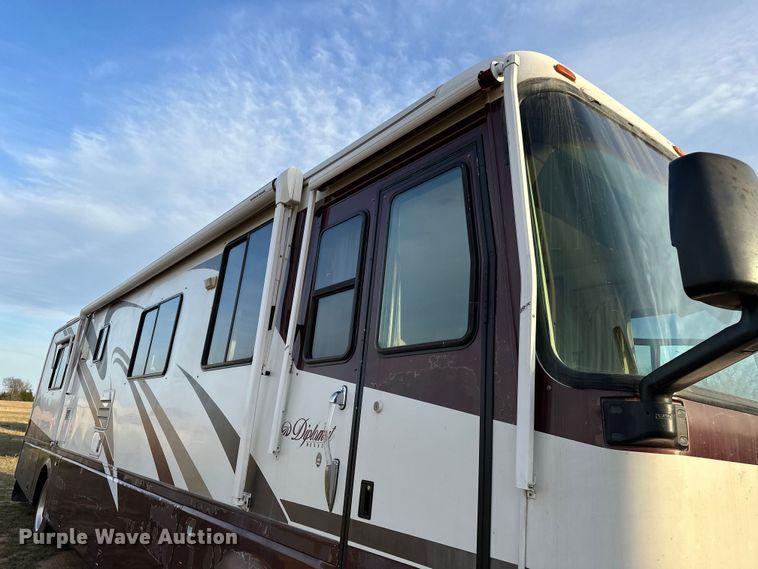 image for item OM9330 2000 Monaco  Diplomat Roadmaster R-2900 RV