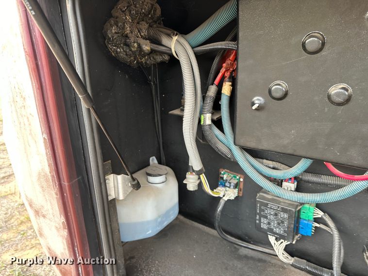 image for item OM9330 2000 Monaco  Diplomat Roadmaster R-2900 RV