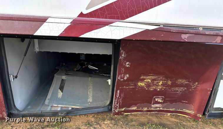 image for item OM9330 2000 Monaco  Diplomat Roadmaster R-2900 RV