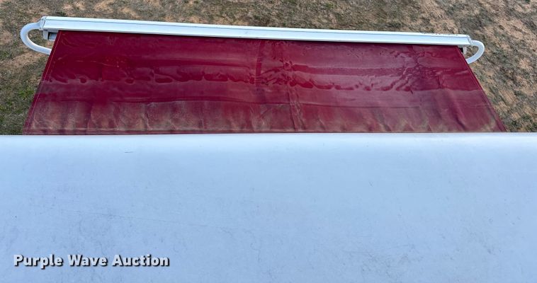 image for item OM9330 2000 Monaco  Diplomat Roadmaster R-2900 RV