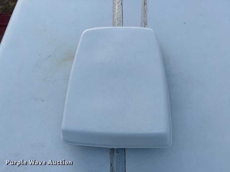 image for item OM9330 2000 Monaco  Diplomat Roadmaster R-2900 RV