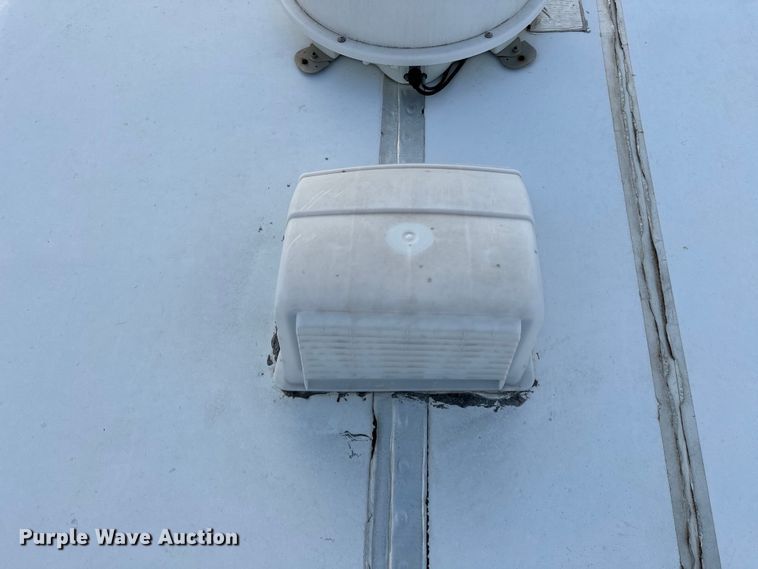 image for item OM9330 2000 Monaco  Diplomat Roadmaster R-2900 RV