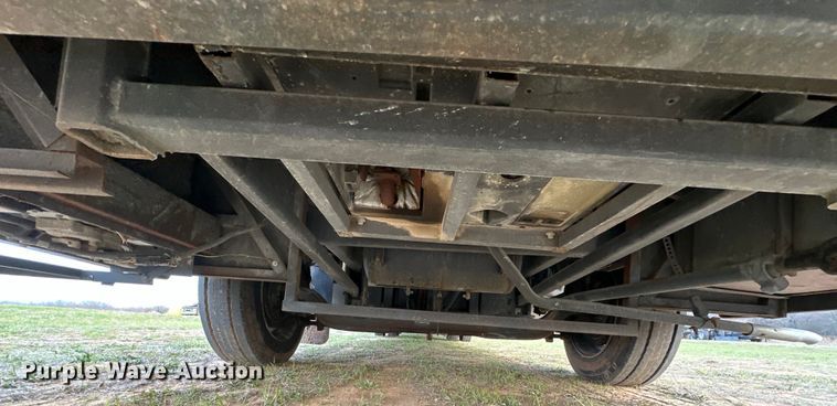 image for item OM9330 2000 Monaco  Diplomat Roadmaster R-2900 RV