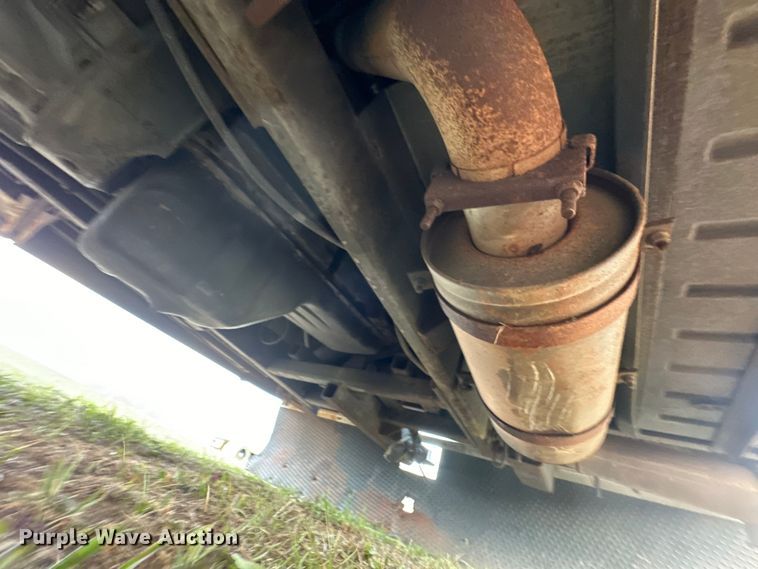 image for item OM9330 2000 Monaco  Diplomat Roadmaster R-2900 RV