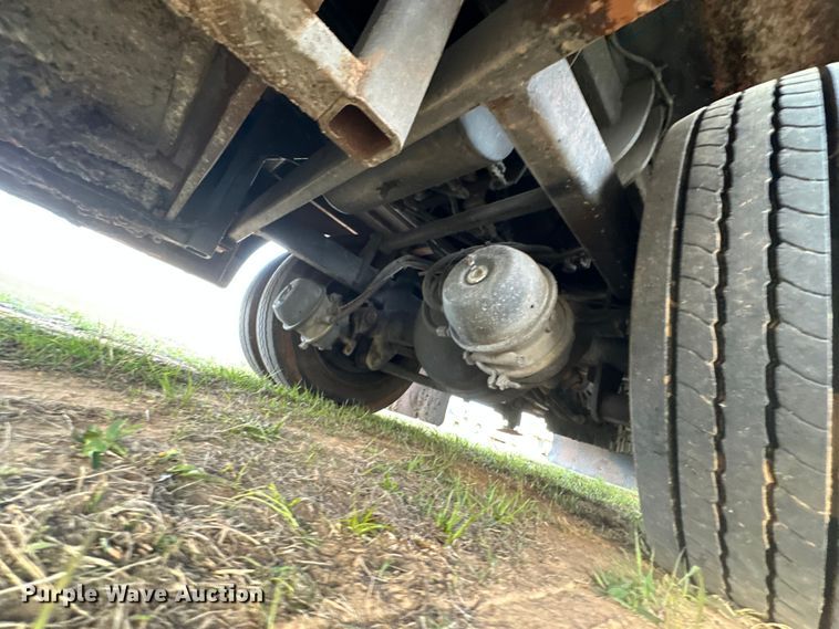 image for item OM9330 2000 Monaco  Diplomat Roadmaster R-2900 RV