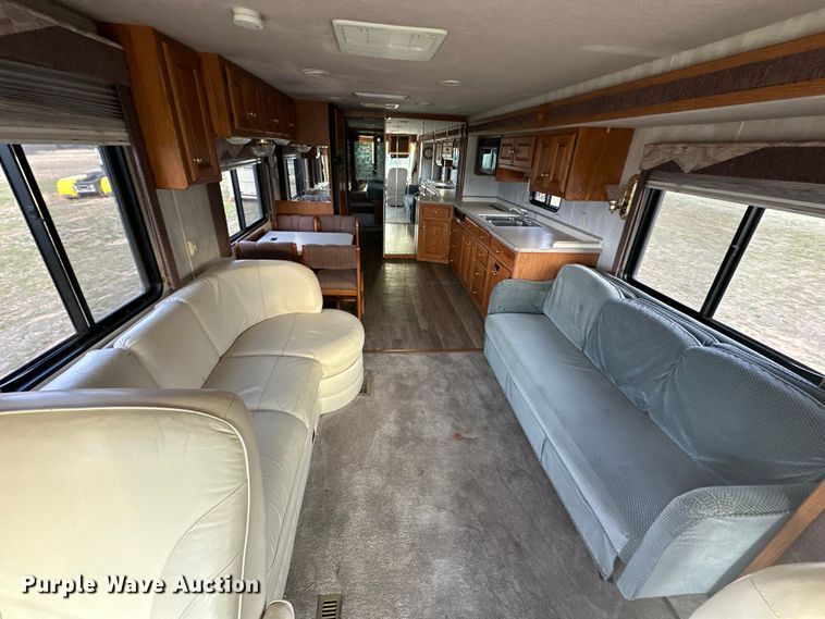 image for item OM9330 2000 Monaco  Diplomat Roadmaster R-2900 RV