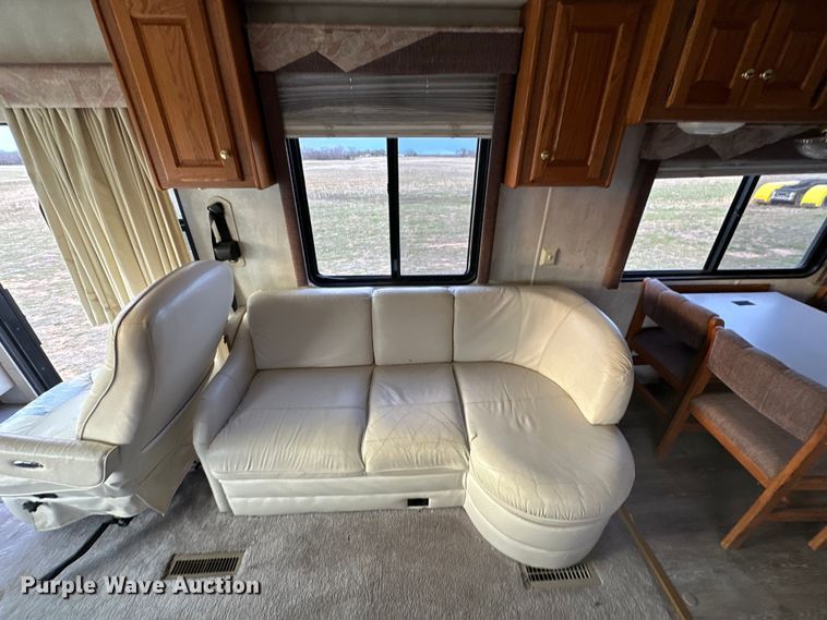 image for item OM9330 2000 Monaco  Diplomat Roadmaster R-2900 RV