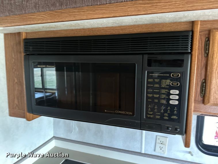 image for item OM9330 2000 Monaco  Diplomat Roadmaster R-2900 RV