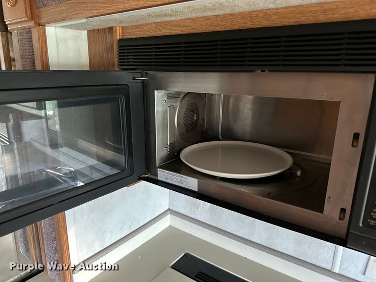 image for item OM9330 2000 Monaco  Diplomat Roadmaster R-2900 RV