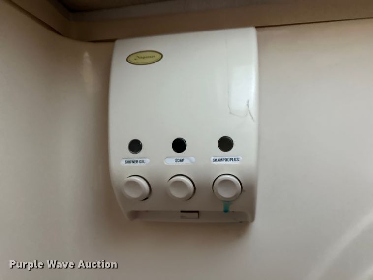 image for item OM9330 2000 Monaco  Diplomat Roadmaster R-2900 RV