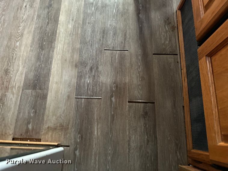 image for item OM9330 2000 Monaco  Diplomat Roadmaster R-2900 RV