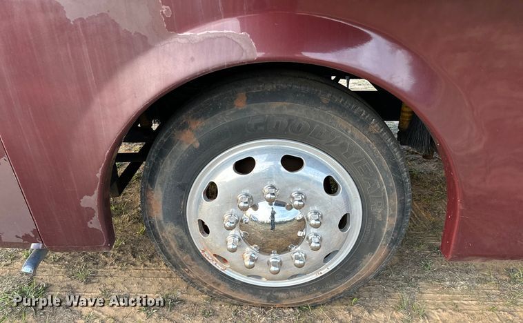 image for item OM9330 2000 Monaco  Diplomat Roadmaster R-2900 RV