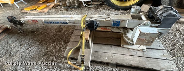 image for item OM9332 AutoCrane 3203 crane