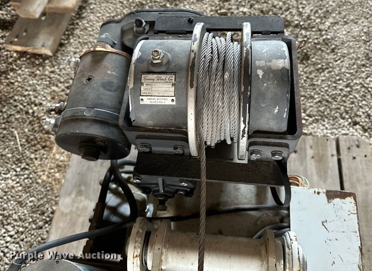 image for item OM9332 AutoCrane 3203 crane