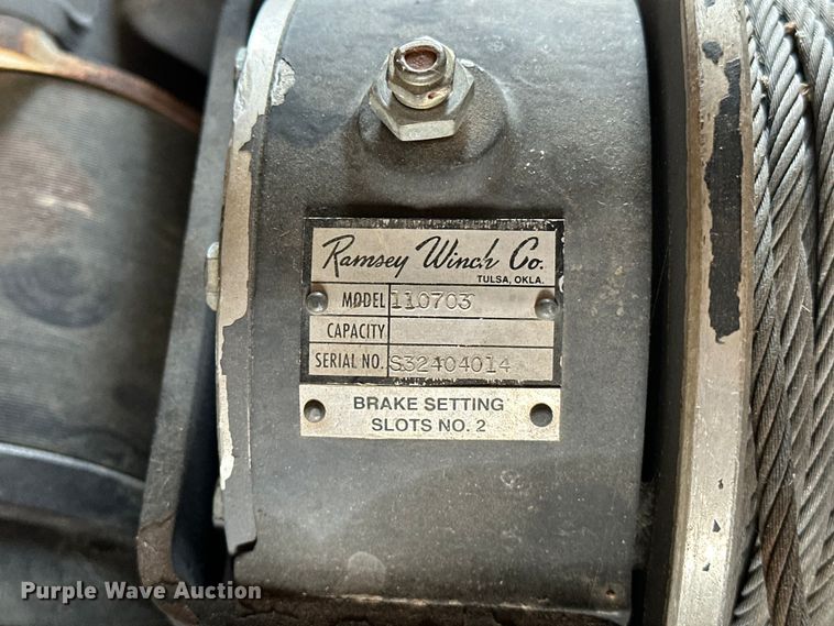 image for item OM9332 AutoCrane 3203 crane