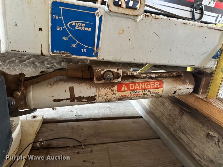 image for item OM9332 AutoCrane 3203 crane