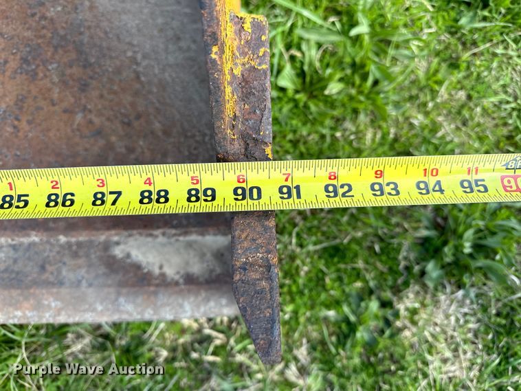 image for item OM9338 90