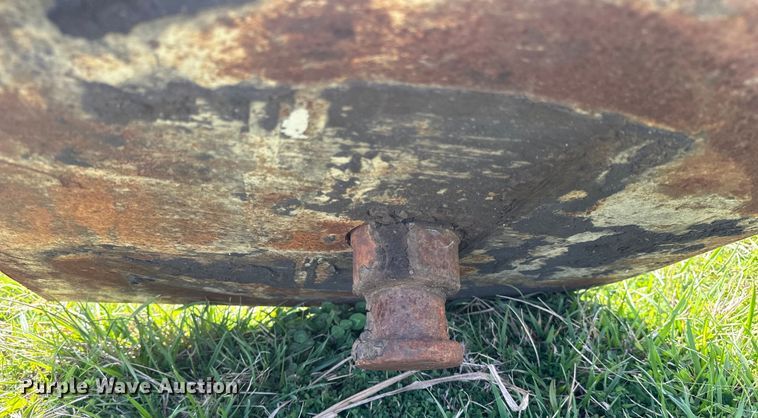 image for item OM9343 Fifth wheel pintle hitch attachment 