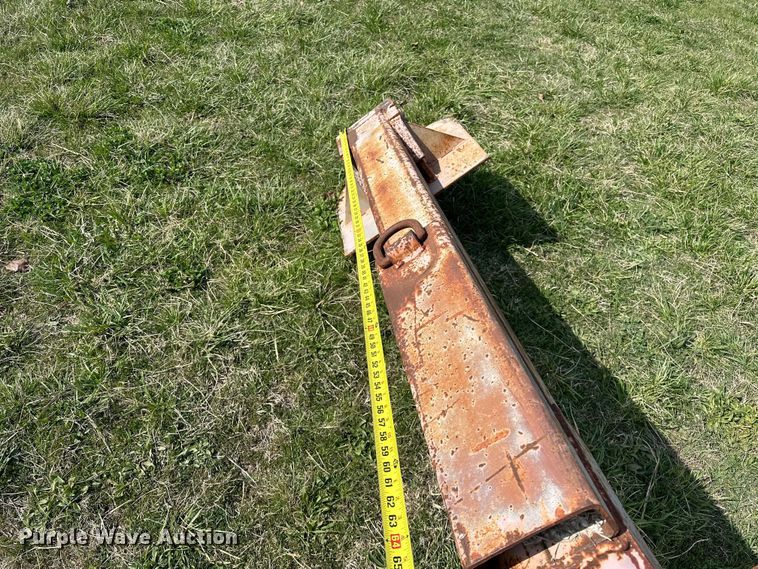 image for item OM9343 Fifth wheel pintle hitch attachment 