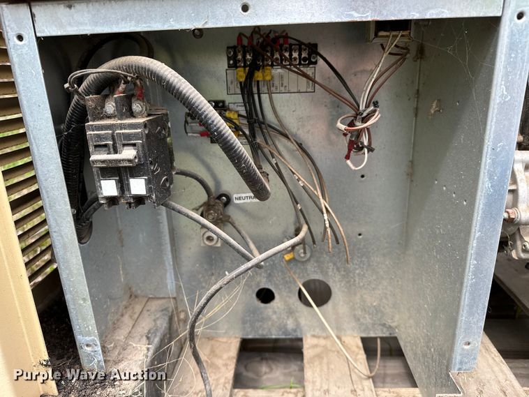 image for item OM9346 2008 Generac  QT02516ANSN generator