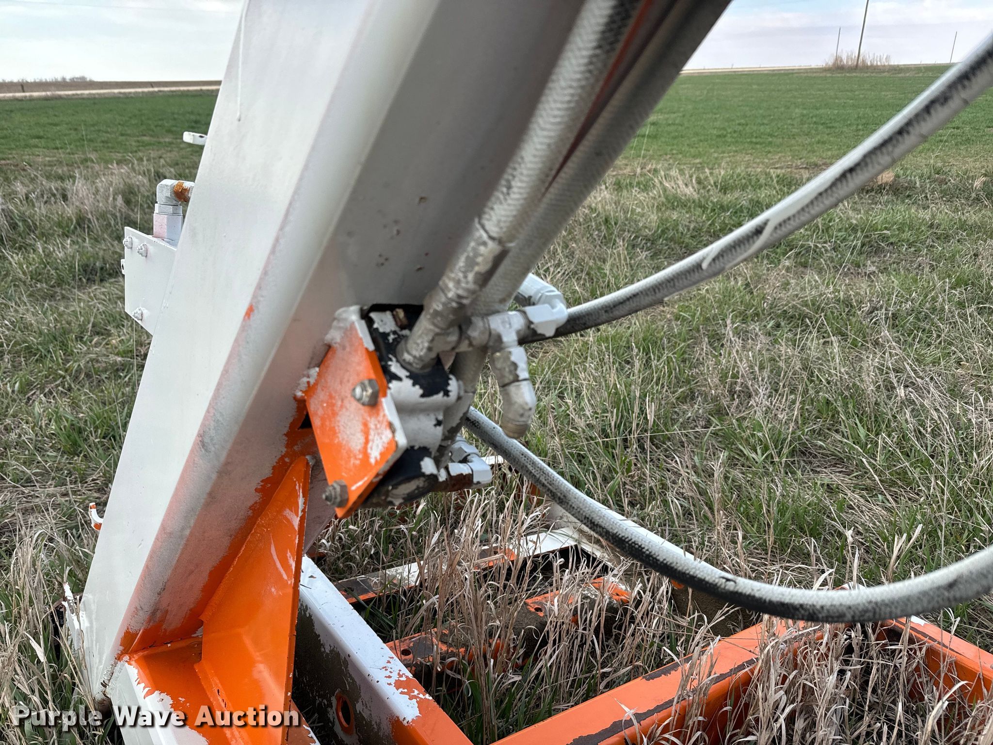 Out riggers in Esbon, KS | Item EH5362 sold | Purple Wave