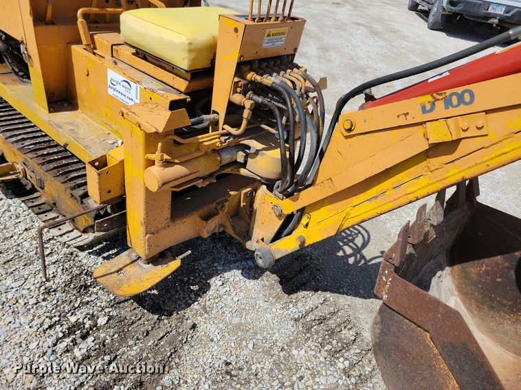 image for item DG0584 1976 Case TF700 trencher