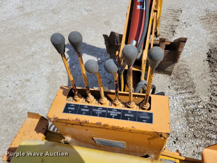 image for item DG0584 1976 Case TF700 trencher