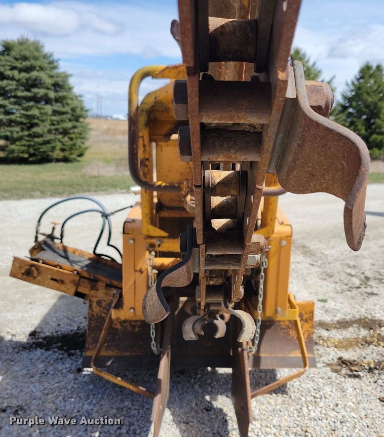 image for item DG0584 1976 Case TF700 trencher