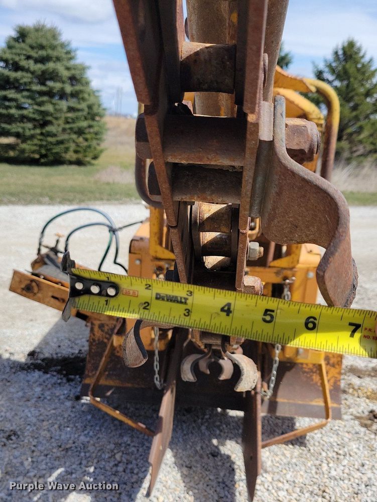 image for item DG0584 1976 Case TF700 trencher