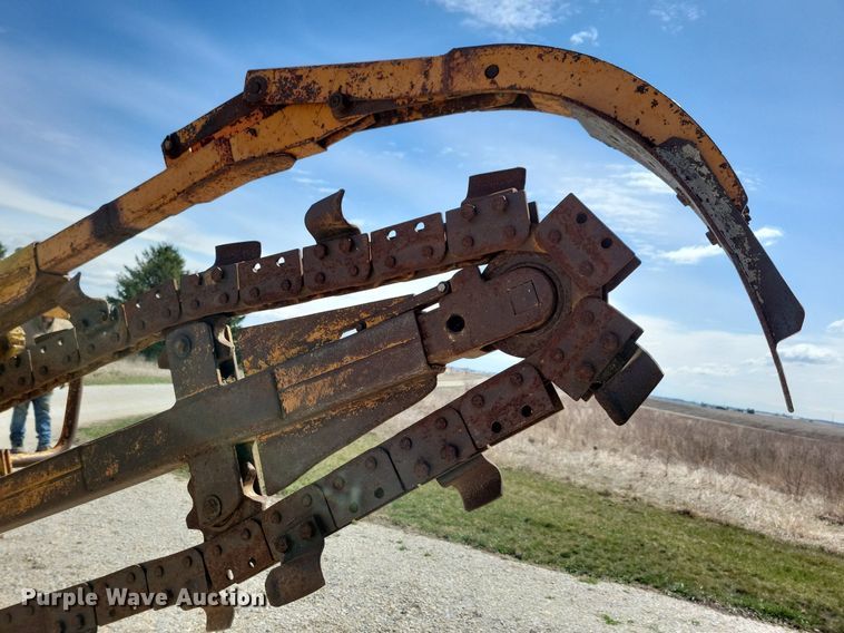 image for item DG0584 1976 Case TF700 trencher