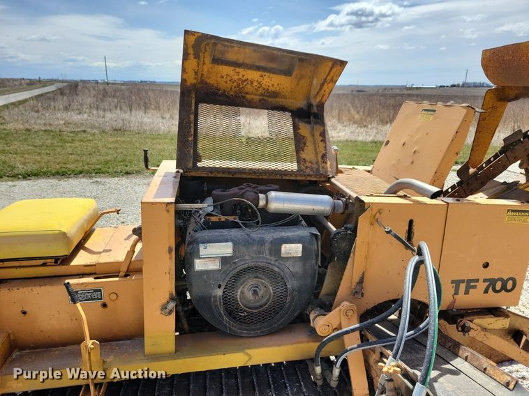 image for item DG0584 1976 Case TF700 trencher